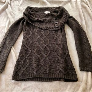 Brown cable knit sweater
